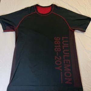 Lululemon Slate Grey and Red ‘20 year Anniversary’ Edition Metal Vent T shirt